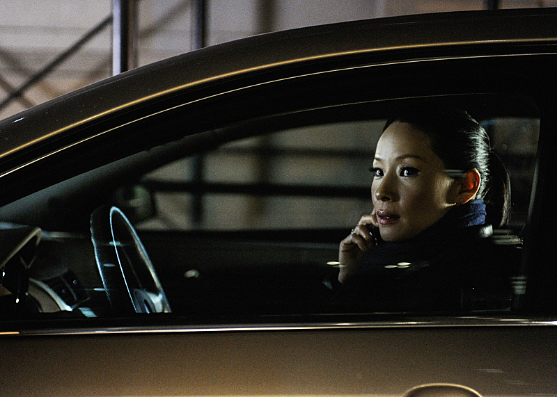 Still of Lucy Liu in Elementaru (2012)