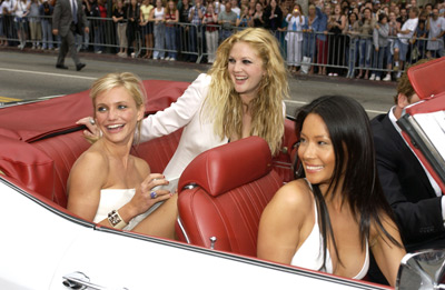Drew Barrymore, Cameron Diaz and Lucy Liu at event of Charlie's Angels: Full Throttle (2003)