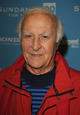 Robert Loggia