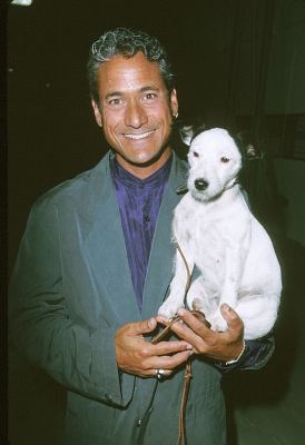 Greg Louganis at event of Hollywood Squares (1998)