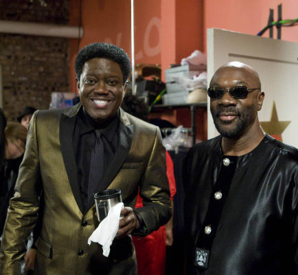 Still of Isaac Hayes and Bernie Mac in Soul Men (2008)