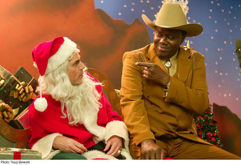 Still of Billy Bob Thornton and Bernie Mac in Bad Santa (2003)