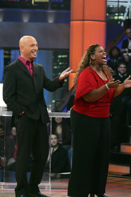 Still of Howie Mandel and Cheryl Clark in Deal or No Deal (2005)