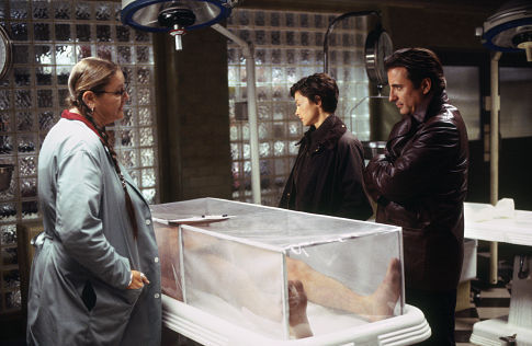 Still of Ashley Judd, Andy Garcia and Camryn Manheim in Twisted (2004)