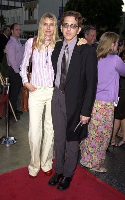 Aimee Mann and Michael Penn at event of The Anniversary Party (2001)