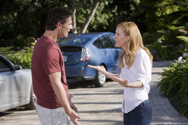 Still of Leslie Mann and Eric Bana in Funny People (2009)