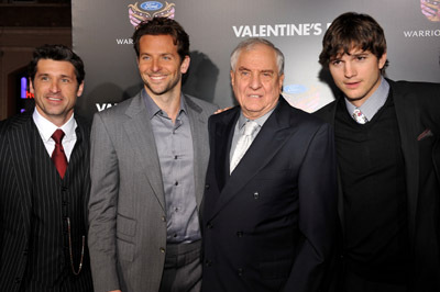 Patrick Dempsey, Ashton Kutcher, Garry Marshall and Bradley Cooper at event of Valentino diena (2010)
