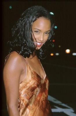 Trina McGee at event of The Story of Us (1999)