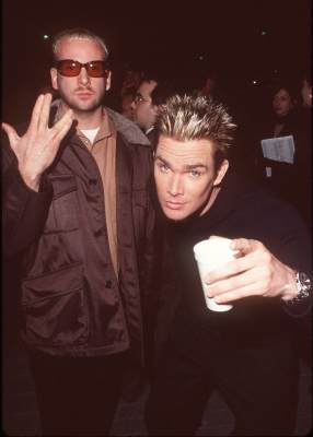 Mark McGrath at event of Varsity Blues (1999)