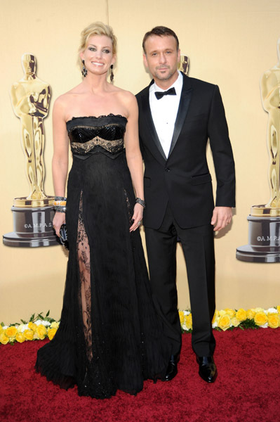 Faith Hill and Tim McGraw at event of The 82nd Annual Academy Awards (2010)