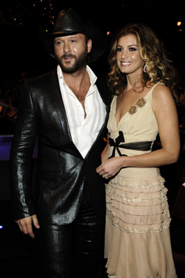 Faith Hill and Tim McGraw at event of 2005 American Music Awards (2005)