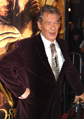 Ian McKellen at event of Ziedu Valdovas: Karaliaus sugrizimas (2003)