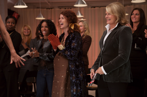 Still of Candice Bergen, Jada Pinkett Smith and Debra Messing in The Women (2008)