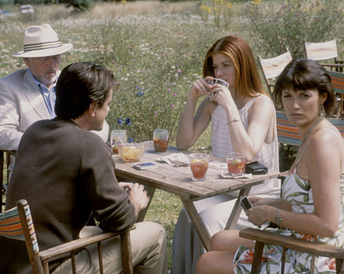 Still of Dermot Mulroney, Debra Messing, Peter Egan and Sarah Parish in The Wedding Date (2005)