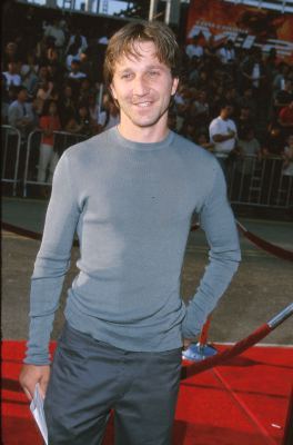 Breckin Meyer at event of Mission: Impossible II (2000)