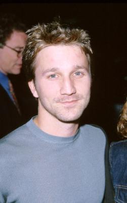 Breckin Meyer at event of Go (1999)