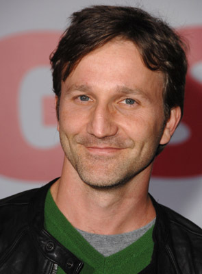 Breckin Meyer at event of Seni vilkai (2009)