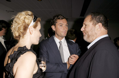 Jude Law, Juliette Binoche and Anthony Minghella at event of Breaking and Entering (2006)