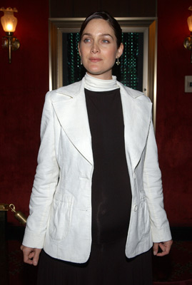 Carrie-Anne Moss at event of Matrica: Perkrauta (2003)