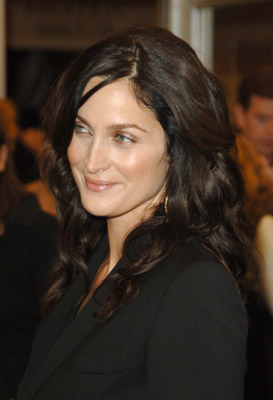 Carrie-Anne Moss at event of Fido (2006)