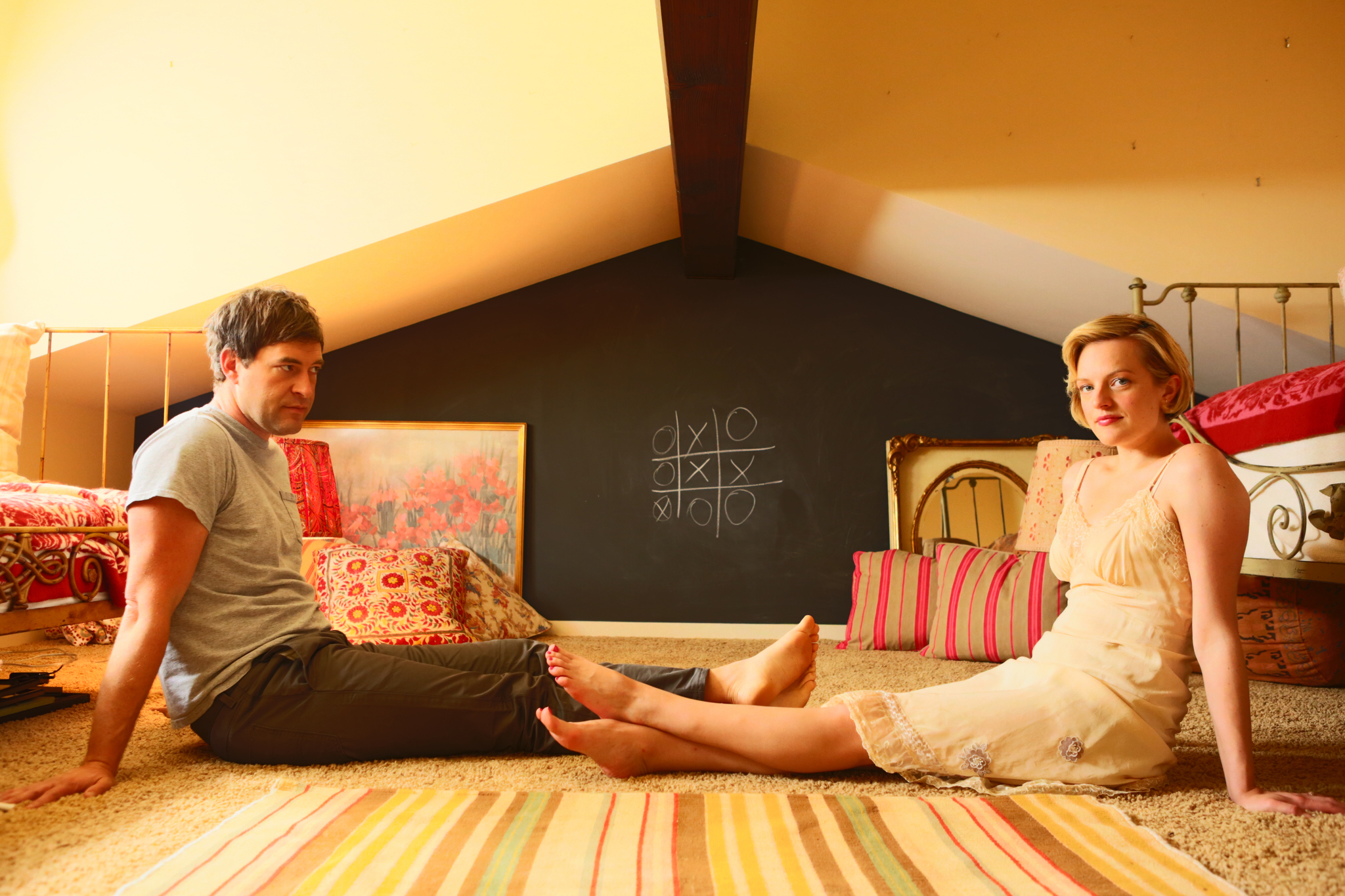 Still of Elisabeth Moss and Mark Duplass in The One I Love (2014)