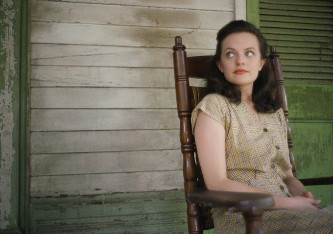 Still of Elisabeth Moss in Kelyje (2012)