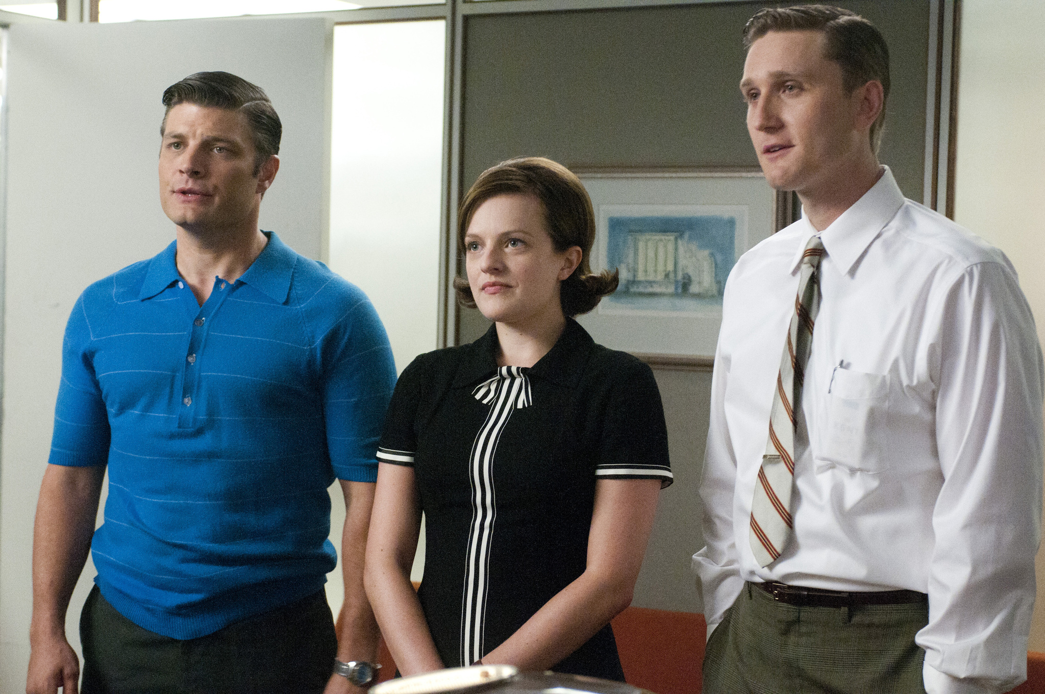 Still of Elisabeth Moss, Jay R. Ferguson and Aaron Staton in MAD MEN. Reklamos vilkai (2007)