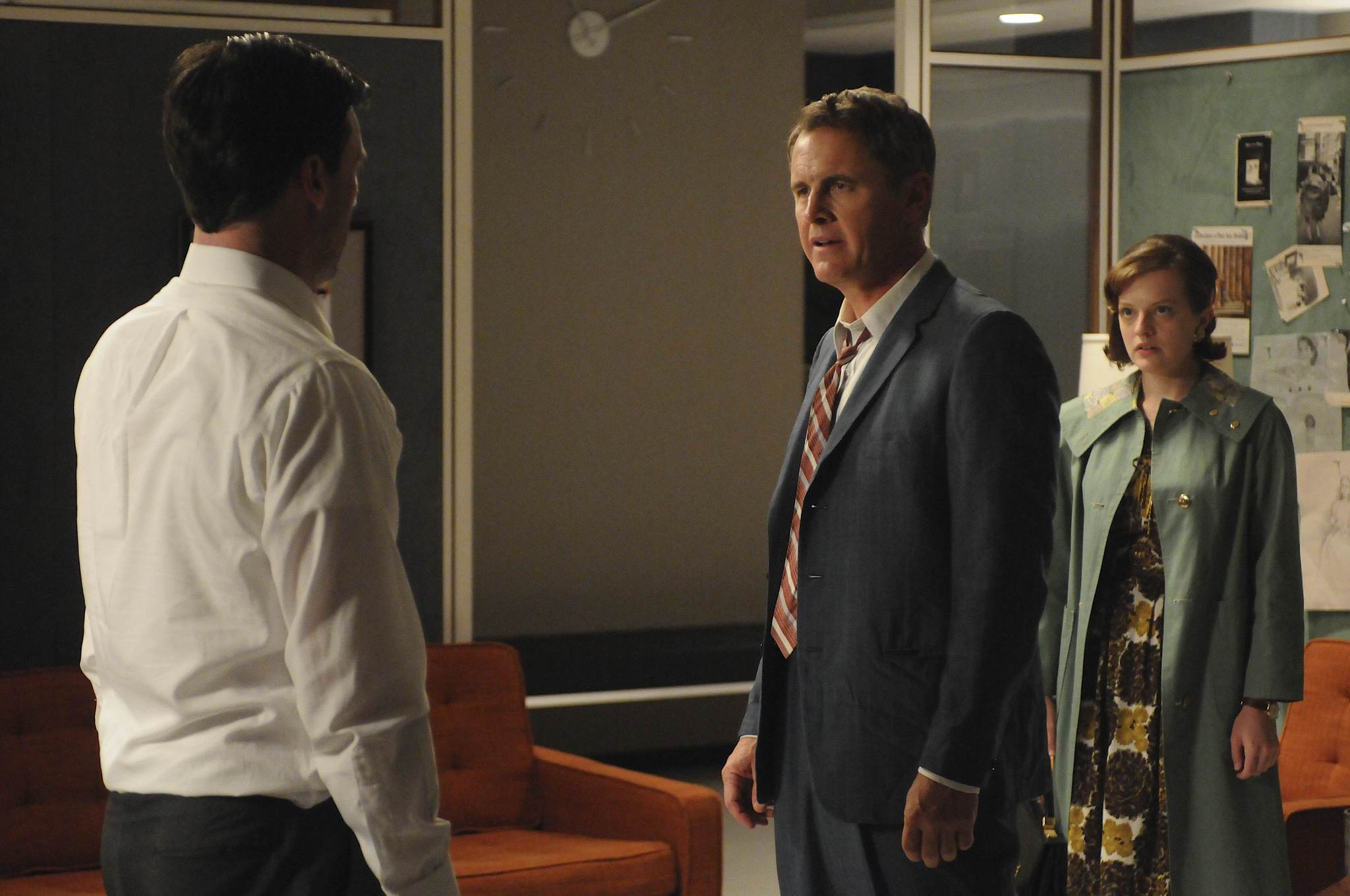 Still of Elisabeth Moss, Jon Hamm and Mark Moses in MAD MEN. Reklamos vilkai (2007)