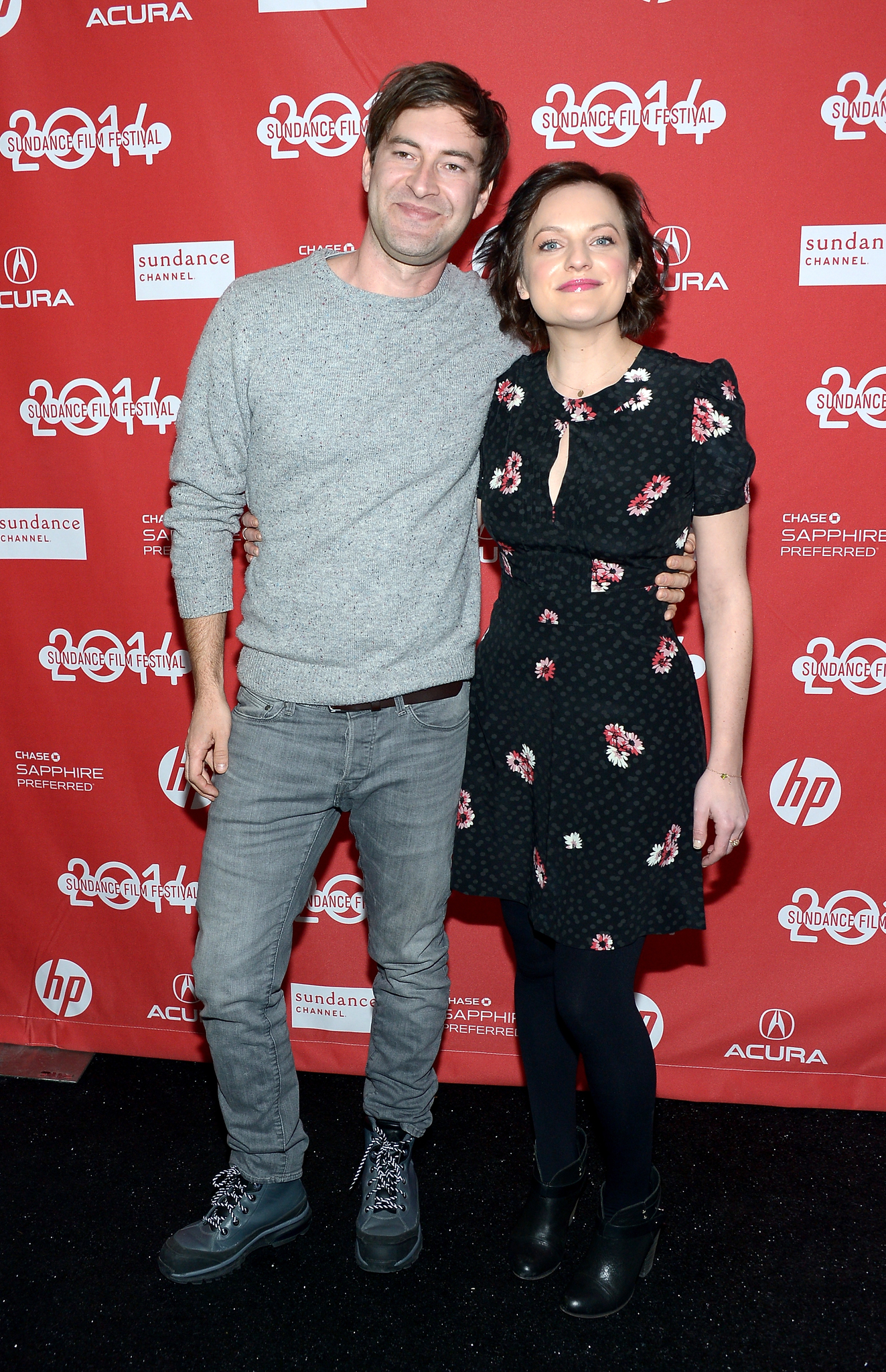 Elisabeth Moss and Mark Duplass at event of The One I Love (2014)