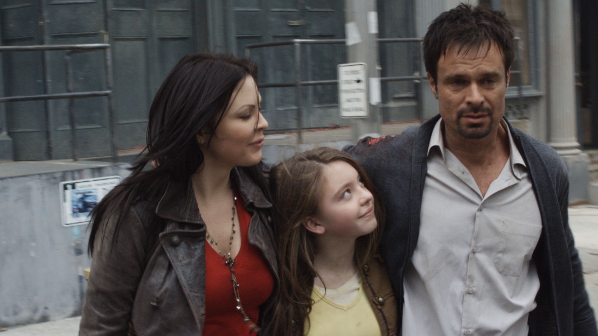 Still of Patrick Muldoon, Christa Campbell and Sydney Sweeney in Spiders (2013)