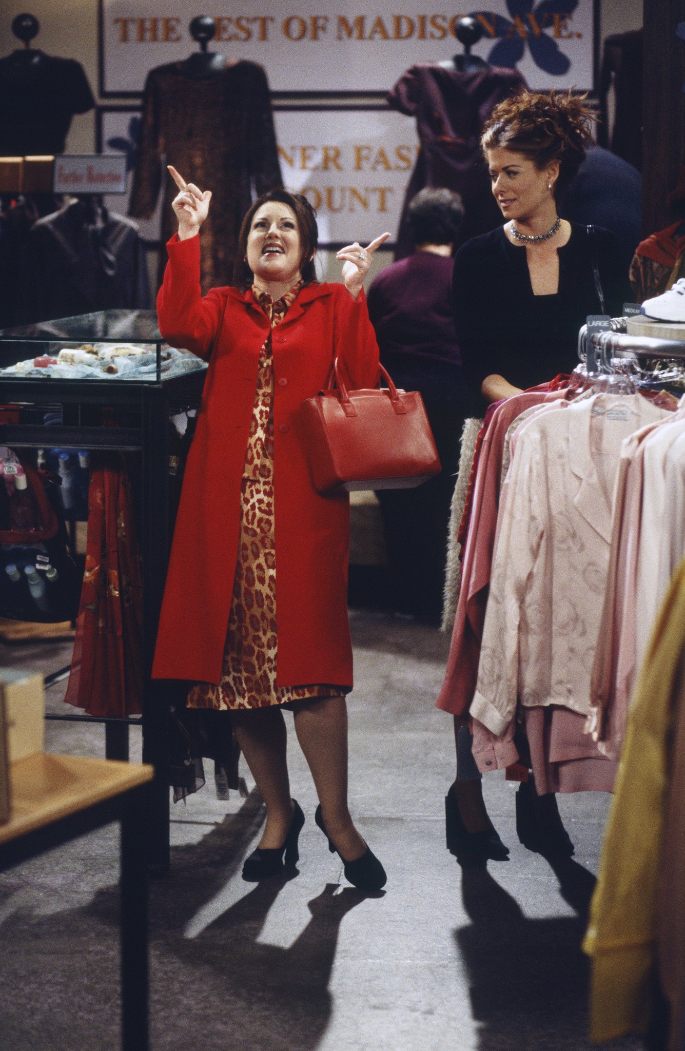 Still of Debra Messing and Megan Mullally in Will & Grace (1998)