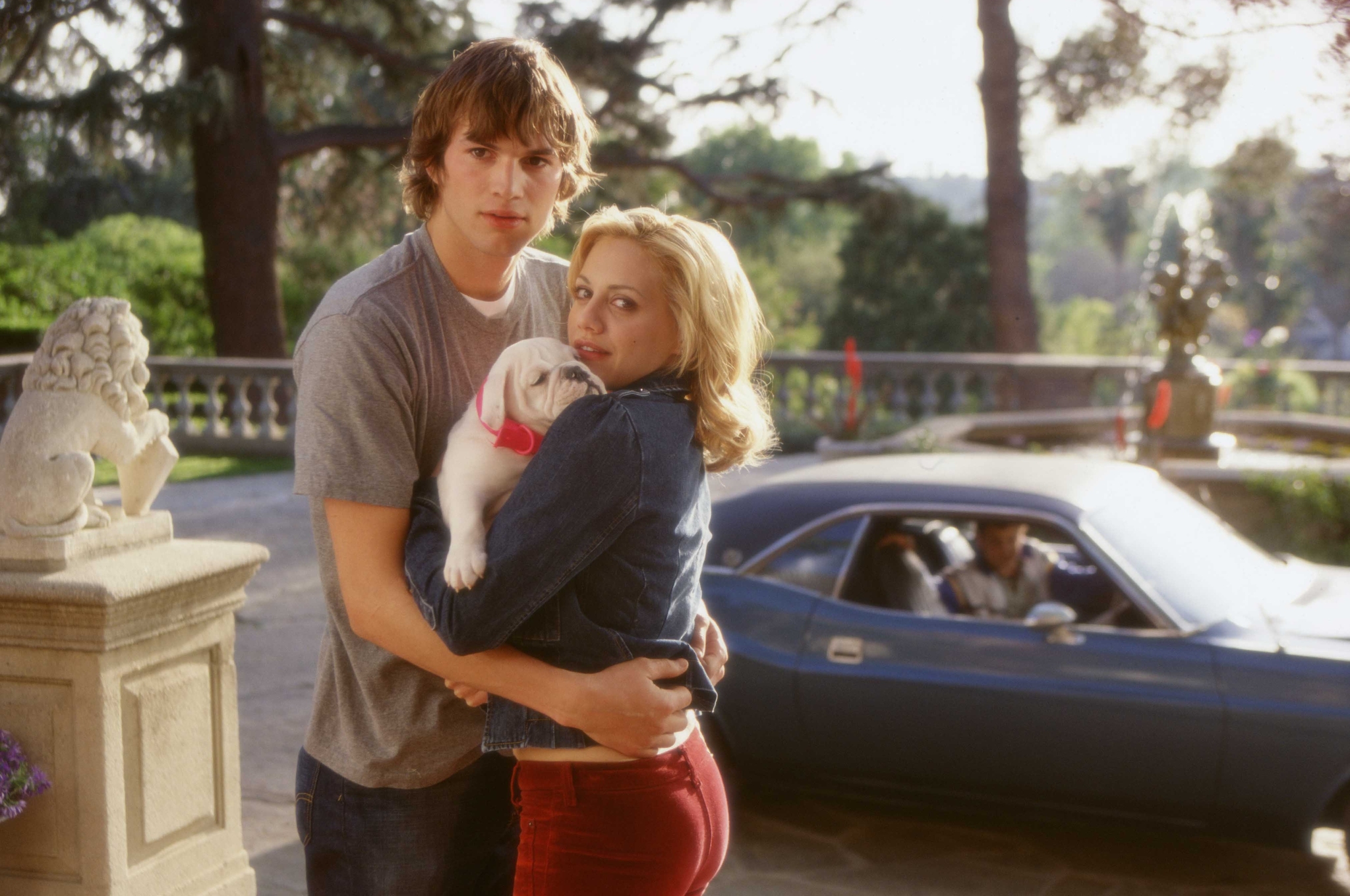 Still of Ashton Kutcher and Brittany Murphy in Just Married (2003)