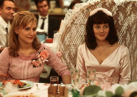 Still of Drew Barrymore and Brittany Murphy in Riding in Cars with Boys (2001)