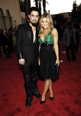 Carmen Electra and Dave Navarro at event of 2005 American Music Awards (2005)