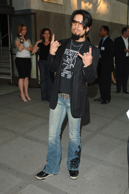 Dave Navarro at event of Rock Star: INXS (2005)