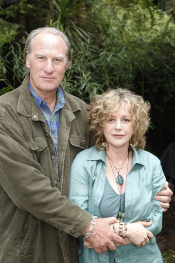 Still of Bonnie Bedelia and Craig T. Nelson in Parenthood (2010)