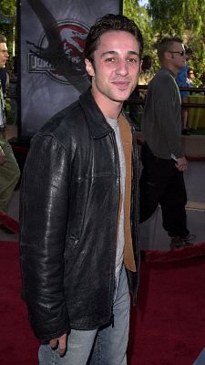 Thomas Ian Nicholas at event of Jurassic Park III (2001)