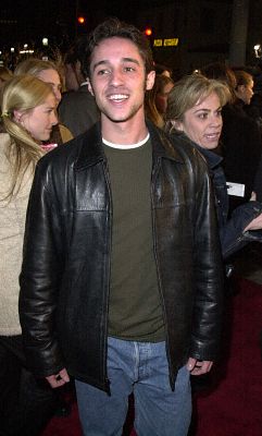 Thomas Ian Nicholas at event of Saving Silverman (2001)