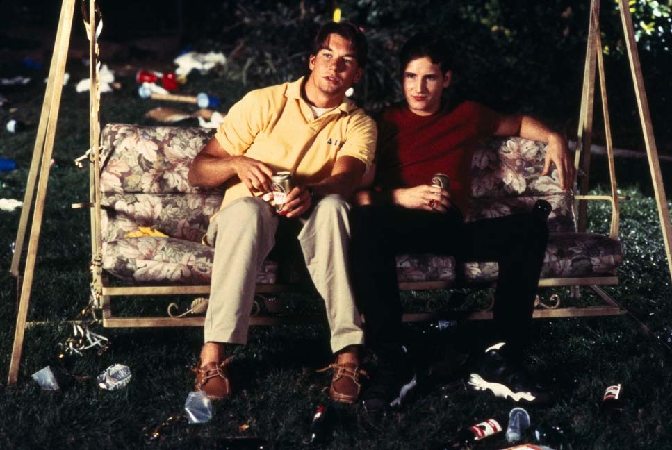 Still of Peter Facinelli and Jerry O'Connell in Can't Hardly Wait (1998)