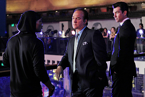 Still of James Belushi, Jerry O'Connell and Romeo Miller in The Defenders (2010)
