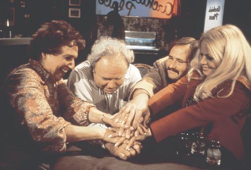 Still of Rob Reiner, Sally Struthers, Carroll O'Connor and Jean Stapleton in All in the Family (1971)