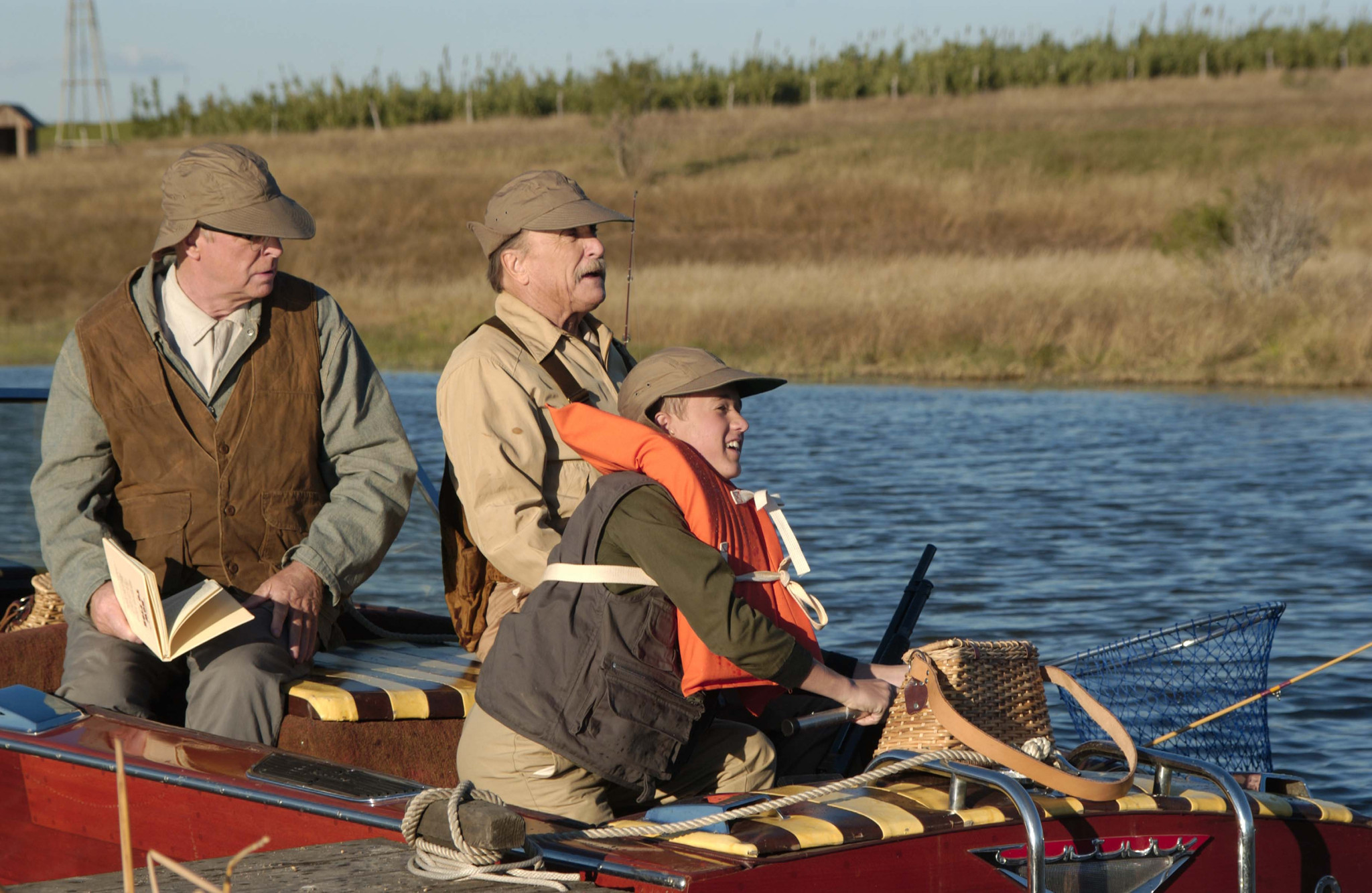 Still of Michael Caine, Robert Duvall and Haley Joel Osment in Secondhand Lions (2003)