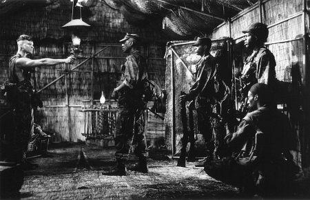Still of Allen Payne, Roger Floyd, Eddie Griffin, Joe Morton and Vonte Sweet in The Walking Dead (1995)