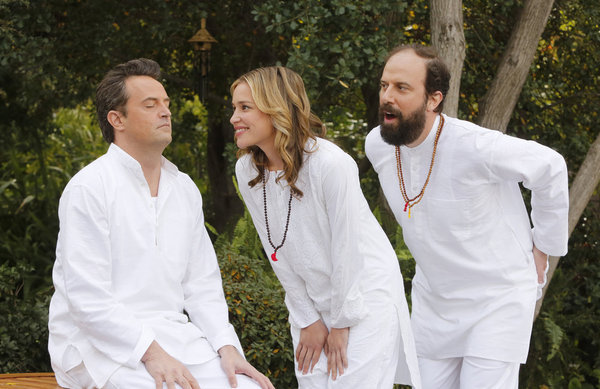 Still of Matthew Perry, Piper Perabo and Brett Gelman in Go On (2012)