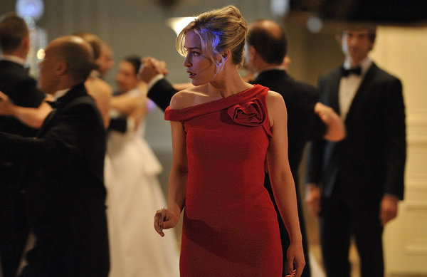 Still of Piper Perabo in Covert Affairs (2010)