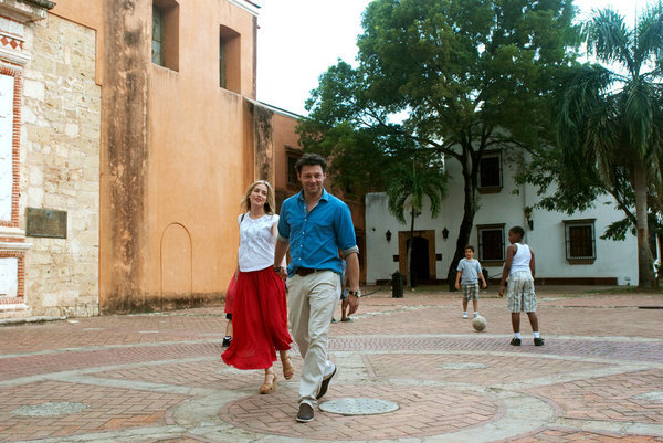 Still of Piper Perabo and Richard Coyle in Covert Affairs (2010)