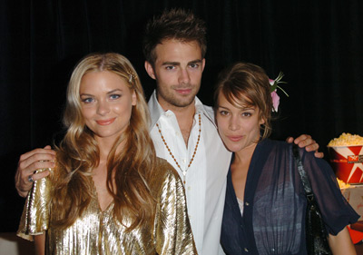 Piper Perabo, Jaime King and Jonathan Bennett at event of 2005 MuchMusic Video Awards (2005)