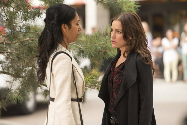 Still of Piper Perabo and Seeta Indrani in Covert Affairs (2010)