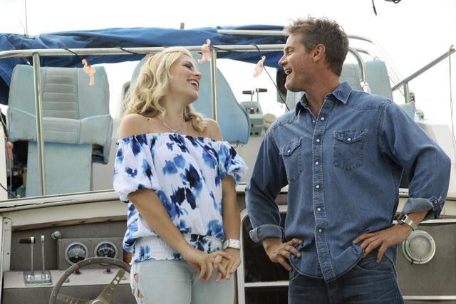 Still of Busy Philipps and Brian Van Holt in Cougar Town (2009)