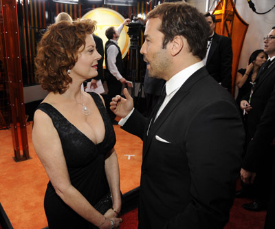 Susan Sarandon and Jeremy Piven